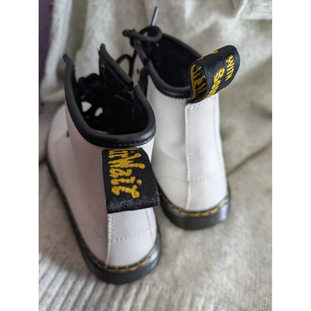 Dr. Martens Zavala J White Leather Lace Up Combat Boots Kids 4 Ankle Zip Boot